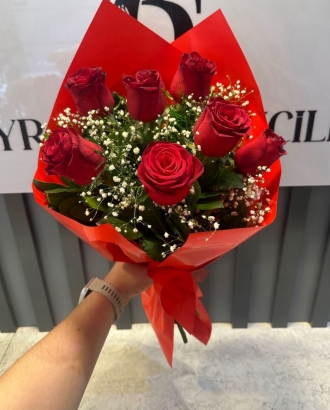 7 adet kırmızı gülden buket 